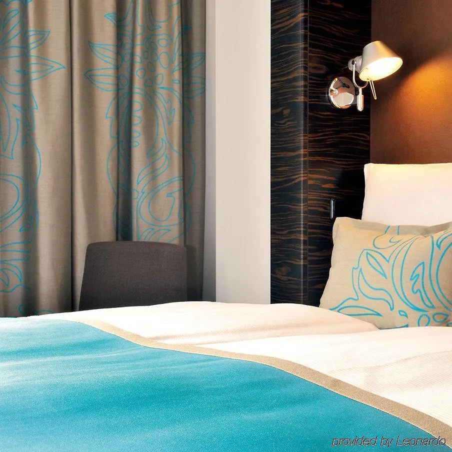 Motel One Salzburg-Sued 3*, Salisburgo