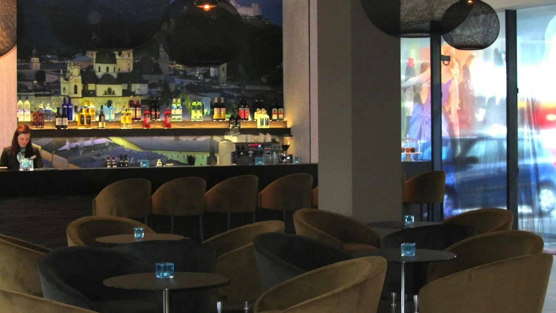 Hotel Motel One Salzburg-Sued